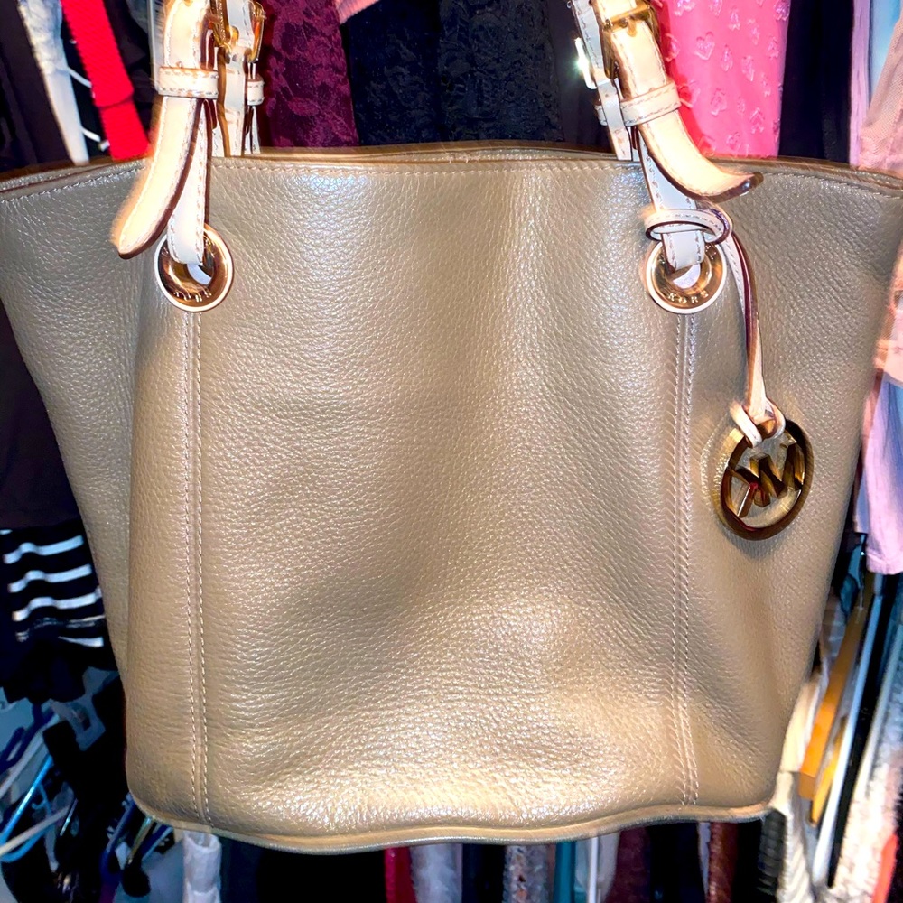 Michael Kors tote